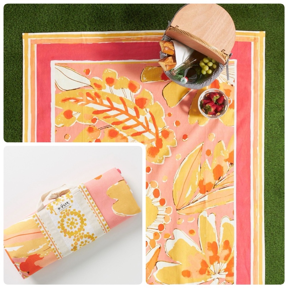 Vera Bradley for Anthropologie Red/Orange Perennial 🍊 Picnic Blanket